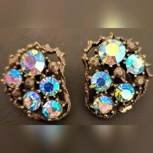 Vintage Weiss Aurora Blue Clip Earrings